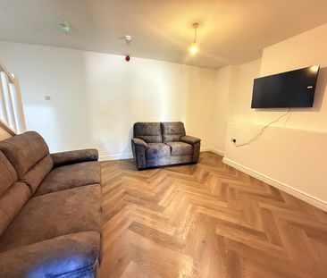 53 High Street - Photo 2