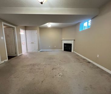 For Lease - 209 Dunsmore Lane Unit# Lower, Barrie, Ontario - Photo 4