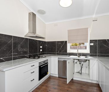 Comfortable Living with Space and Modern Convenience - Photo 3