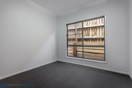 Executive living within one of Toowoomba's most desired areas! - Photo 4