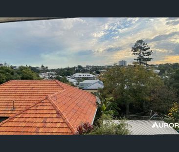 Inner-City Living in the Heart of Woolloongabba - Photo 3