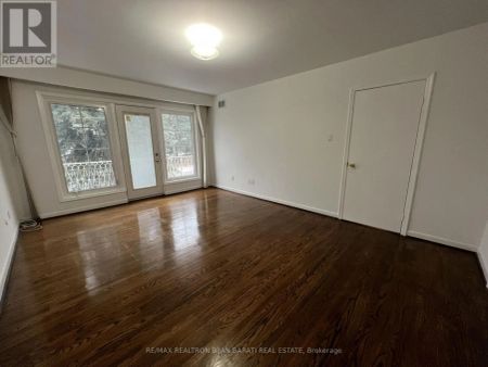 298 NEWTON DRIVE - Photo 4