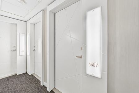 For Lease - 14 York Street Unit# 4409, Toronto, Ontario - Photo 2