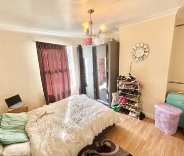 Walford Mount - Photo 1