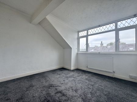 Mansion Terrace, Bradford - Photo 4