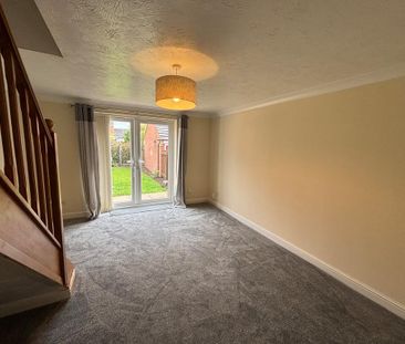 2 bedroom semi-detached house to rent - Photo 6