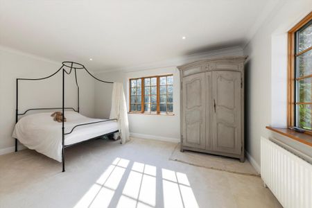 6 bedroom detached house to rent - Photo 5