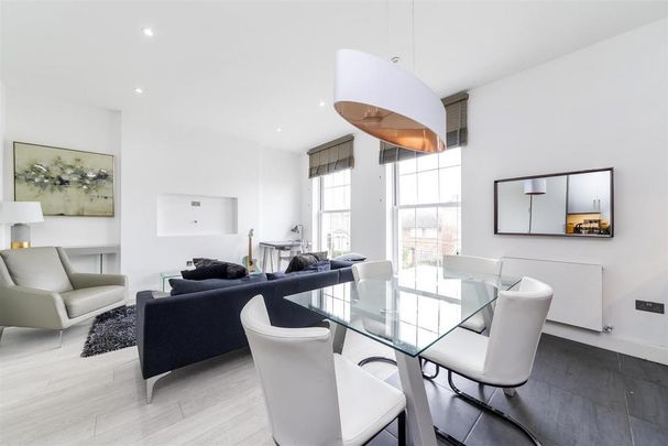 2 bedroom flat to rent - Photo 1