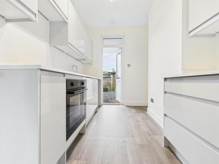 1 bedroom house to rent - Photo 3