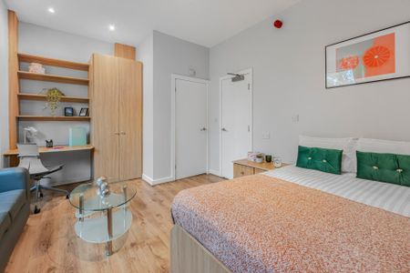 9 BROOKFIELD ROAD Leeds - LS6 4EJ - Photo 3