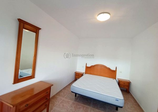 Se alquila en buzanada apartamento de 2 domitorios