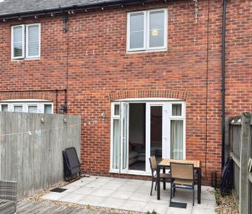 2 bedroom terraced house to rent - Photo 1