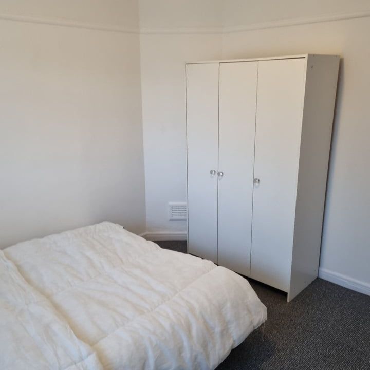 Room in a Shared House, Parthenon Drive, L11 - Photo 1