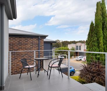 11 Lorne Terrace, - Photo 3