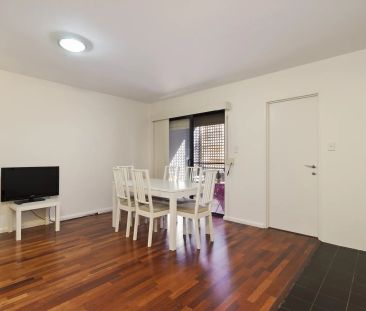 Fully Furnished City Pad - Photo 2