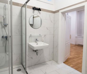 Erstbezug nach Generalsanierung | 3 Zimmer Wohnung in Bestlage - Photo 4