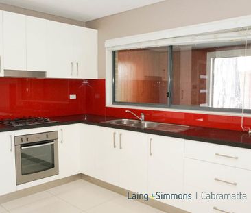WELL PRESENTED GRANNY FLAT IN GOOD LOCATION - Photo 2
