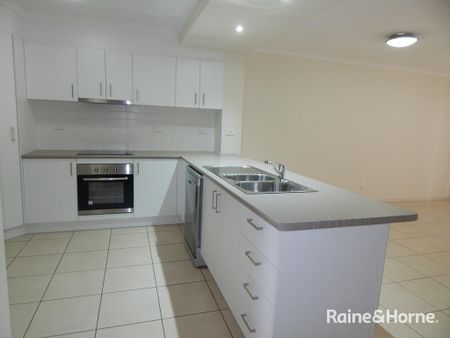 3 Bedroom Modern Townhouse - Available For Rent - Photo 5