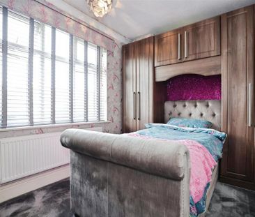 3 bedroom terraced house to rent - Photo 2