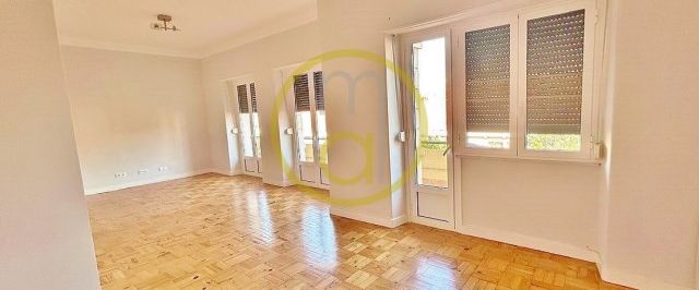 LISBON CENTER / MARQUÊS POMBAL - AMOREIRAS ap. T4 with 2wc - Photo 1