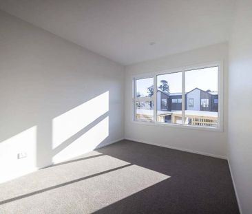 3 Bedrooms, 4 Ruru Lane, Kenepuru - Photo 4