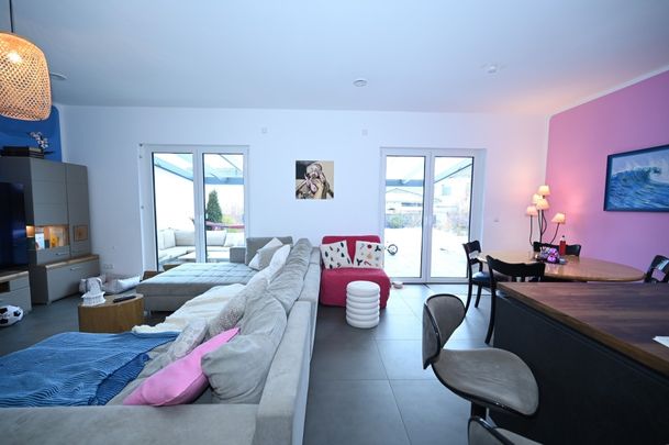 Familienfreundliche Doppelhaushälfte! - Photo 1