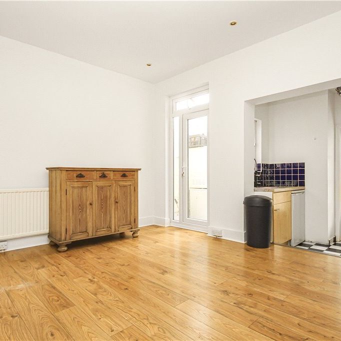 St. Marks Road, Mitcham, CR4 2LF - Photo 1