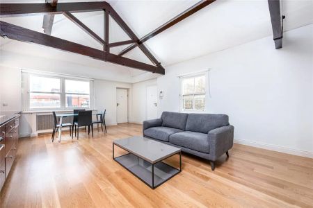 1 bedroom flat in London - Photo 3