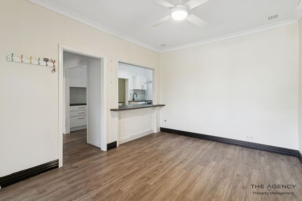 Spacious Character Home with Self-Contained Flat & Workshop - Photo 1