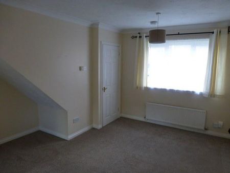 2 bedroom semi-detached house to rent - Photo 4