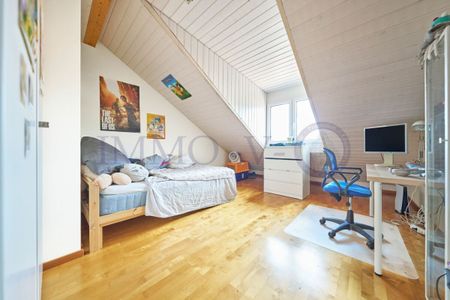 SPACIOUS AND LIGHT-FILLED IN A DUPLOX WITH BALCONY-TERRACE - Photo 4