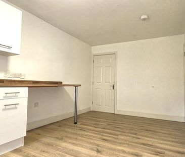 2 bedroom apartment to rent - Photo 6