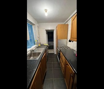 Room in a Shared House, Newport Road, B12 - Photo 3