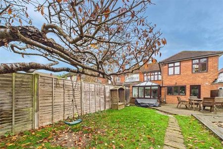 Henley Road, Caversham, Reading, Berkshire, RG4 - Photo 4