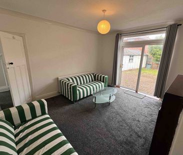 4 Bedroom Student Properties Headingley - Photo 1