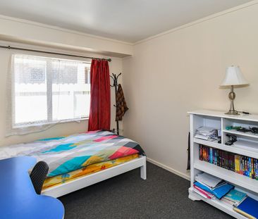 Easy Family Living in a Convenient Location - Photo 6