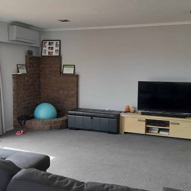 Great views from this 3 Bedroom Home - Photo 1