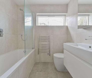 Valley Road, Streatham, SW16 - Photo 6