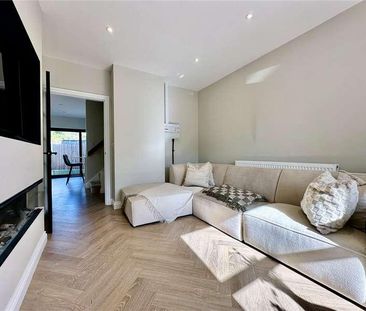 Alexandra Road, Poole, Dorset, BH14 - Photo 3