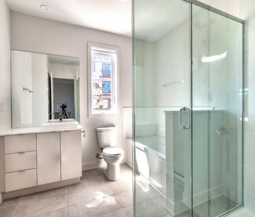 Vida LaSalle Condo Rentals - Photo 6