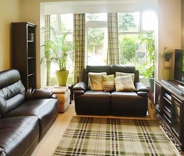 3 bedroom House To Let - Photo 2