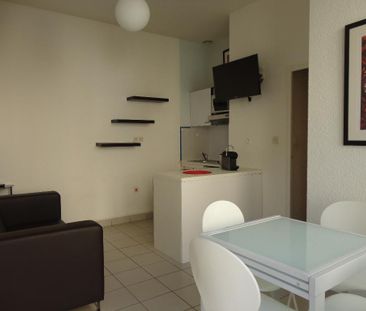 Location Appartement 2 pièces Meublé 25m² POITIERS 86000 - Photo 6