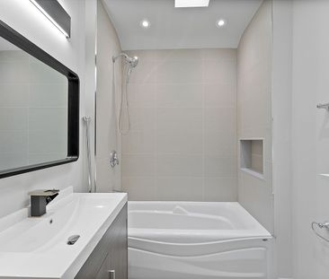 For Lease - 136 St Clements Avenue, Toronto, Ontario - Photo 3