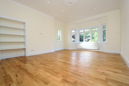 4 bedroom detached house to rent - Photo 2