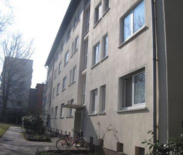 Top ! 2020 modernisierte 1-Zimmer-Wohnung mit Balkon in Stadtlage - Photo 1