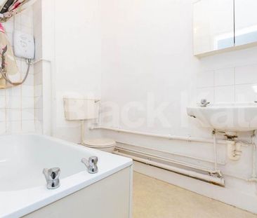 2 bedroom located only a short walk to Crouch End Broadway - Photo 2