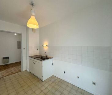 Location Appartement 3 pièces 60m² ST MARTIN D HERES 38400 - Photo 3