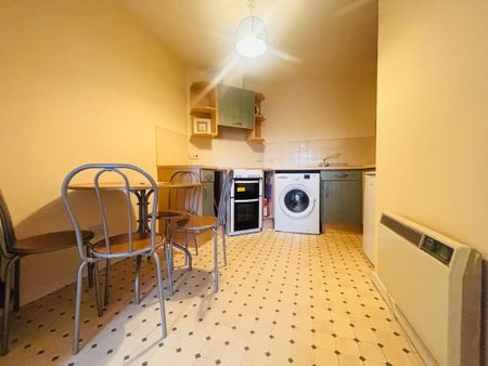 1 bedroom flat to rent - Photo 3