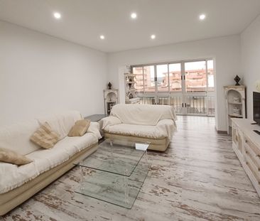 Renovated 2 bedroom apartment for rent in Calpe with pool - Photo 1