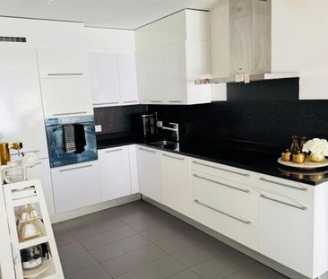 Av. des Planches 20 C - Rare 5.5 pièces de 127 m² au 2e étage - Photo 6